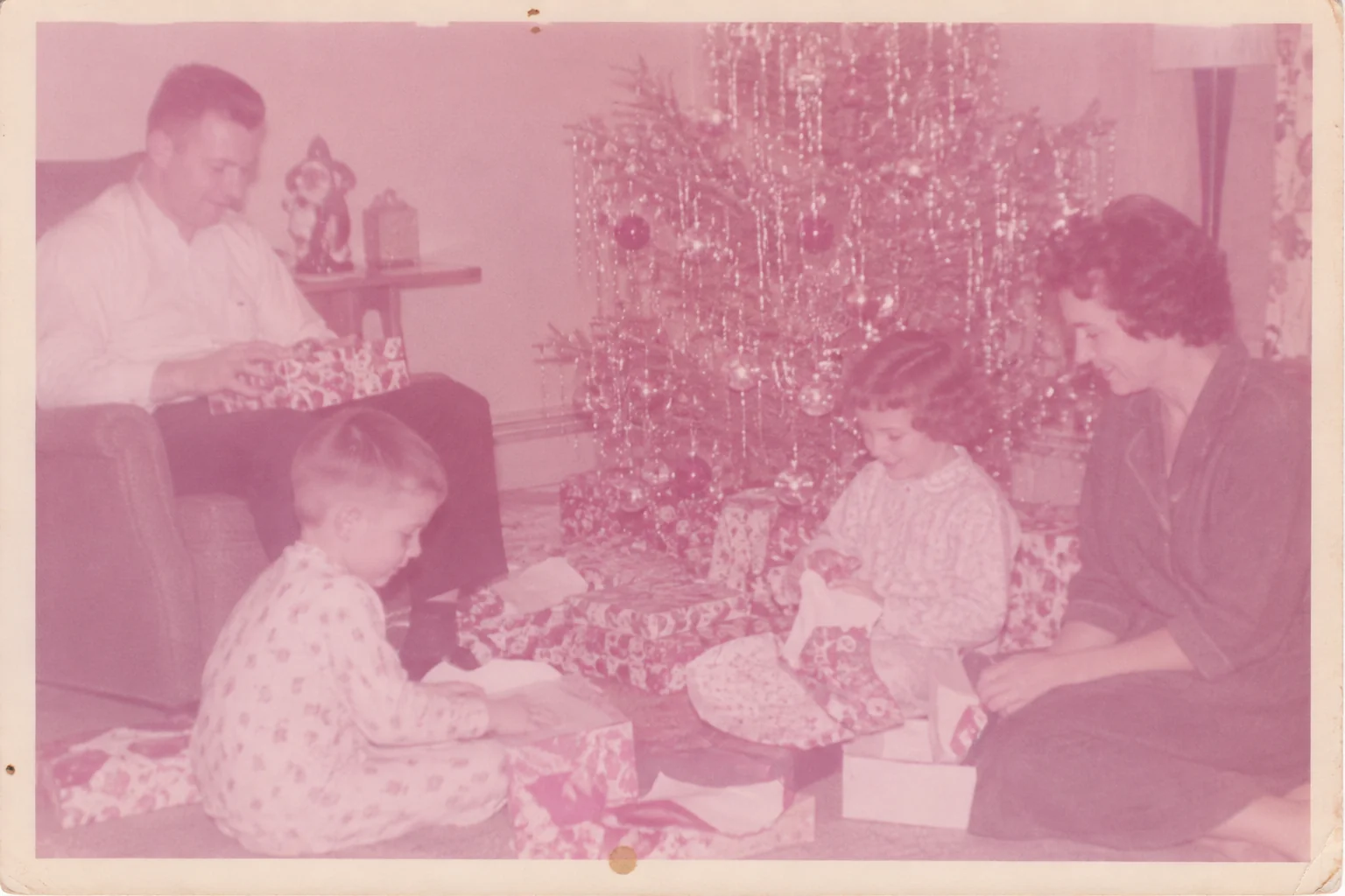 Restore old holiday photos, the original print